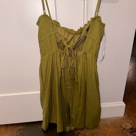 Lulu’s Olive Green Backless Mini Dress with Pockets - Picture 6 of 6